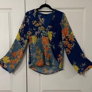 Guess Asian inspired Floral Faux-Wrap Blouse, flare sleeve, size M